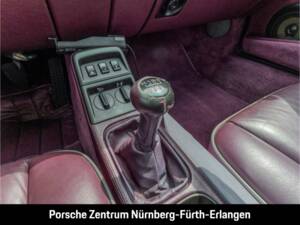 Bild 33/48 von Porsche 911 Carrera 4 (1991)