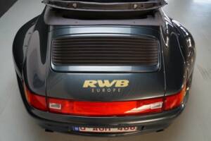 Image 40/50 of Porsche 911 Carrera RWB (1995)