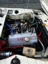 Bild 39/56 von BMW 2002 ti (1969)