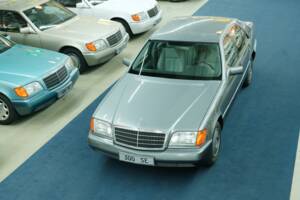 Bild 4/50 von Mercedes-Benz 300 SE (1992)