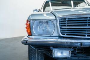 Immagine 10/41 di Mercedes-Benz 450 SLC (1972)