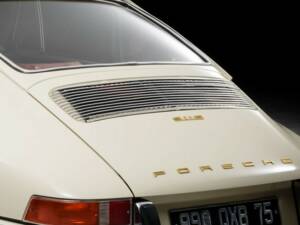 Image 6/8 de Porsche 911 2.2 S (1969)