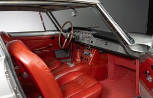 Image 18/29 of Ferrari 250 GTE (1961)