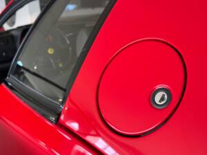 Image 33/53 of Ferrari 512 TR (1994)