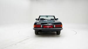 Image 7/15 de Mercedes-Benz 280 SL (1980)
