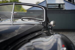 Image 44/50 of Jaguar XK 140 DHC (1956)
