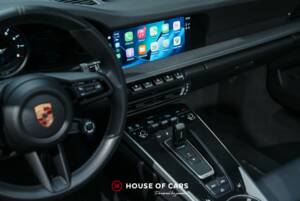 Image 21/25 of Porsche 911 Carrera (2023)