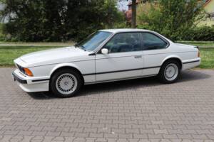 Image 2/28 of BMW 635 CSi (1989)