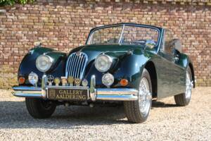 Afbeelding 14/50 van Jaguar XK 140 SE DHC (1957)