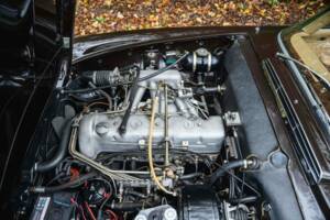 Image 25/28 of Mercedes-Benz 280 SL (1971)