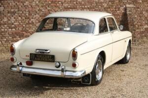 Image 32/50 of Volvo P 123 GT (1969)