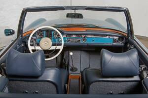 Imagen 36/44 de Mercedes-Benz 230 SL (1965)