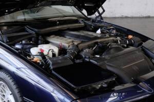 Imagen 27/37 de BMW 850i (1991)