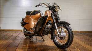 Image 2/13 of Rumi 125 Scoiattolo (1955)