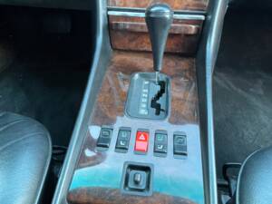 Image 5/21 of Mercedes-Benz 560 SL (1987)