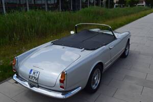 Image 9/18 de Alfa Romeo 2000 Spider (1960)