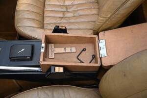 Image 45/50 de Jaguar Type E V12 (1974)