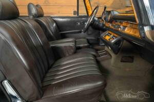 Image 13/19 de Mercedes-Benz 280 SE 3,5 (1971)