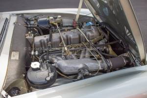 Image 17/26 of Mercedes-Benz 230 SL (1966)