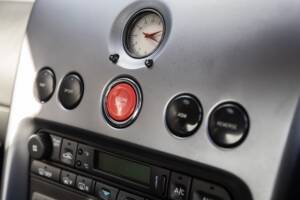 Image 26/30 of Aston Martin V12 Vanquish (2002)