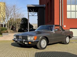 Immagine 1/24 di Mercedes-Benz 380 SL (1984)