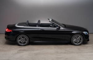 Bild 7/41 von Mercedes-Benz C 300 (2023)