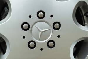 Image 16/49 of Mercedes-Benz 320 E (1993)