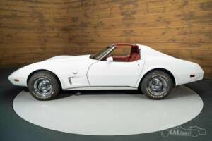 Image 3/19 of Chevrolet Corvette Stingray (1977)