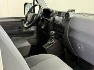 Image 3/22 of Toyota Land Cruiser GRJ79 (2024)