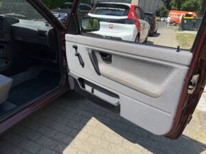 Immagine 18/27 di Volkswagen Golf Mk II 1.6 (1991)