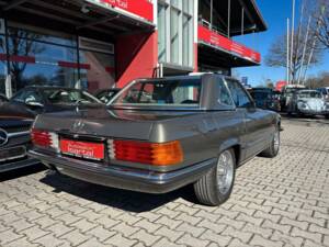 Bild 6/21 von Mercedes-Benz 380 SL (1984)