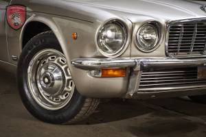 Afbeelding 11/45 van Jaguar XJ12c (1974)