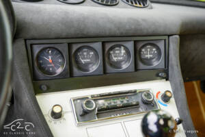 Image 9/80 de Ferrari 365 GTC&#x2F;4 (1972)