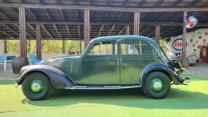 Image 2/75 of FIAT 1500 (1937)