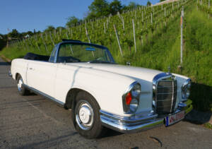 Bild 8/56 von Mercedes-Benz 220 SE b (1962)