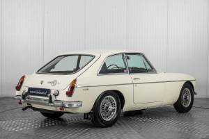 Imagen 2/50 de MG MGB GT (1966)