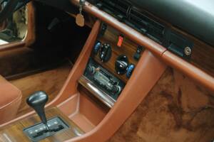 Bild 27/50 von Mercedes-Benz 380 SE (1980)