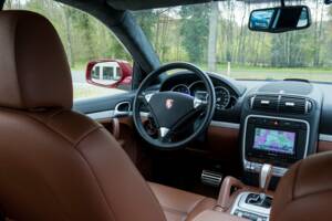 Image 27/45 of Porsche Cayenne Turbo (2009)