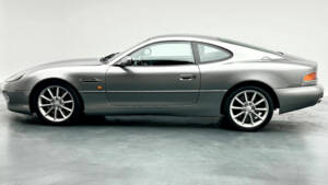 Immagine 1/10 di Aston Martin DB 7 Vantage (2001)