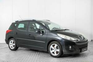 Bild 5/23 von Peugeot 207 1.6 VTi SW (2010)