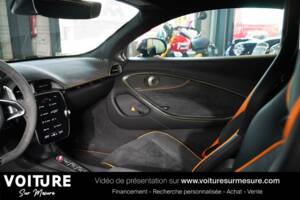 Imagen 11/32 de McLaren Artura (2023)