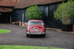 Image 7/42 of Jaguar Mk II 3.8 (1962)