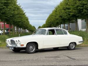 Image 1/20 of Jaguar Mk X 3.8 (1963)