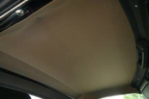 Image 16/50 of Mercedes-Benz 300 SL-24 (1992)