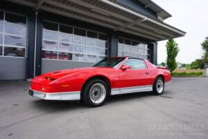 Bild 4/66 von Pontiac Firebird TransAm (1989)