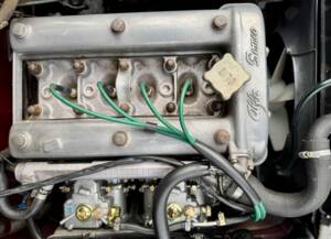 Image 21/24 of Alfa Romeo Giulia 1300 Super (1972)