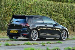 Bild 22/35 von Volkswagen Beetle 2.0 TSI (2017)