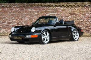 Image 24/50 de Porsche 911 Carrera 2 (1991)