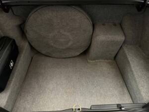 Image 18/21 of Jaguar XJ 6 4.0 Sovereign (1995)