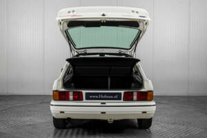 Immagine 44/50 di Ford Escort turbo RS (1990)